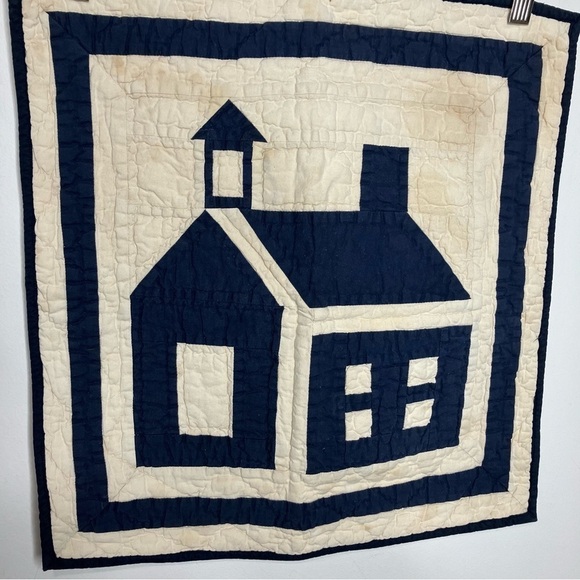 Quilts by Pradeep Kumar pieced & quilted house wallhanging - Picture 5 of 7